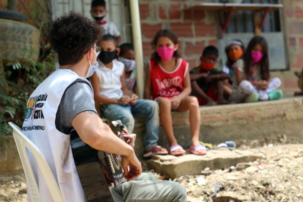 ‘CONFIANZA COMUNITARIA’, UNA APUESTA DE LA ALCALDÍA PARA FORTALECER A LAS COMUNIDADES DE CÚCUTA ‘CONFIANZA COMUNITARIA’, UNA APUESTA DE LA ALCALDÍA PARA FORTALECER A LAS COMUNIDADES DE CÚCUTA