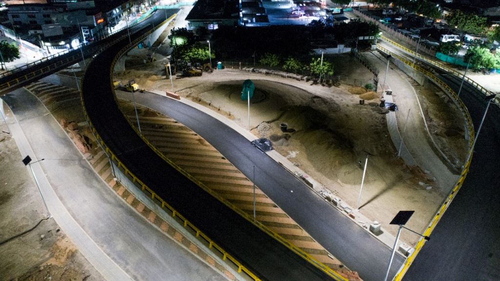 PRIMERA FASE DE LA REDOMA DEL TERMINAL SE ENTREGARÁ LA PRÓXIMA SEMANA PRIMERA FASE DE LA REDOMA DEL TERMINAL SE ENTREGARÁ LA PRÓXIMA SEMANA