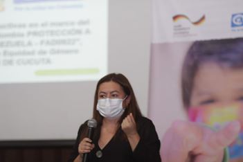 NUEVA ALIANZA PARA IMPULSAR LOS EMPRENDIMIENTOS DE LAS MUJERES MIGRANTES NUEVA ALIANZA PARA IMPULSAR LOS EMPRENDIMIENTOS DE LAS MUJERES MIGRANTES