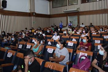 NUEVA ALIANZA PARA IMPULSAR LOS EMPRENDIMIENTOS DE LAS MUJERES MIGRANTES NUEVA ALIANZA PARA IMPULSAR LOS EMPRENDIMIENTOS DE LAS MUJERES MIGRANTES